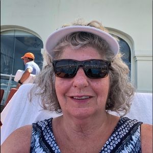 Meet your Posher, Deanna